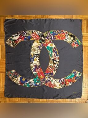 CHANEL vintage interlocking CC logo 100% silk scarf grey multicolor print